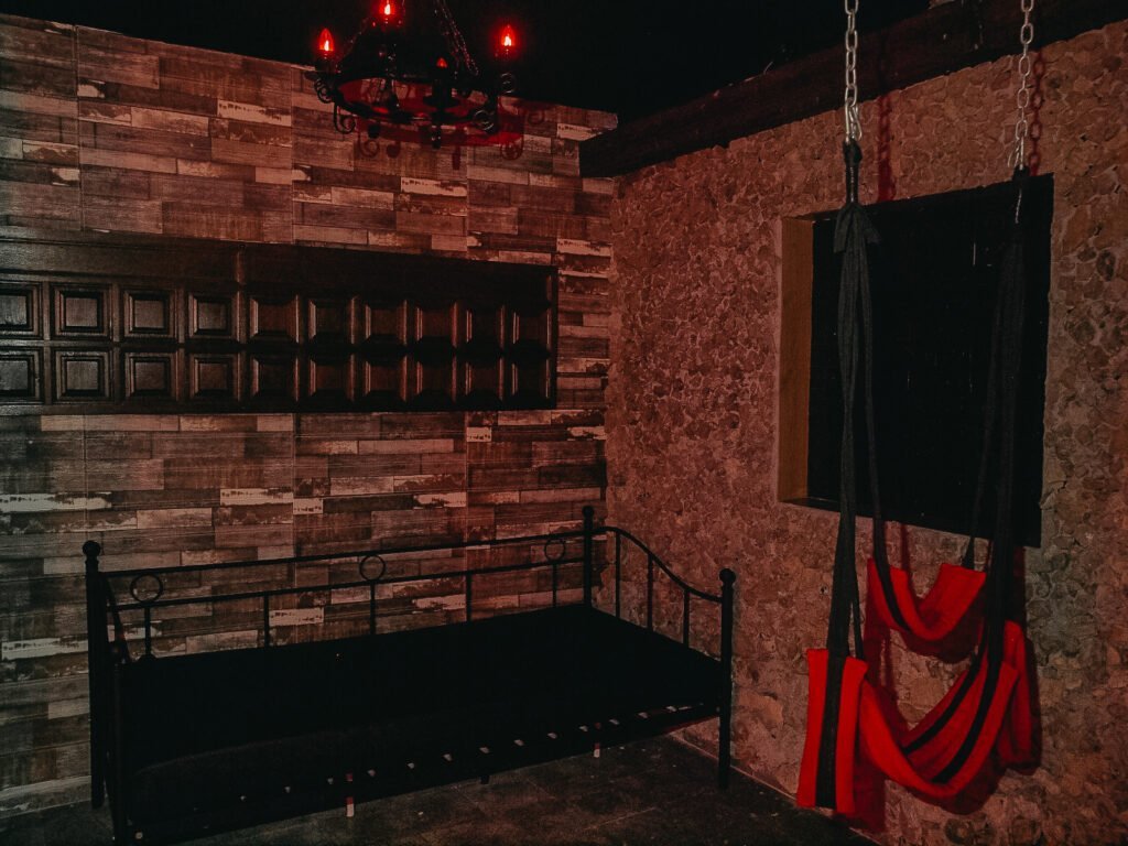 Instalaciones de Lucifer Liberal · fotografía 1